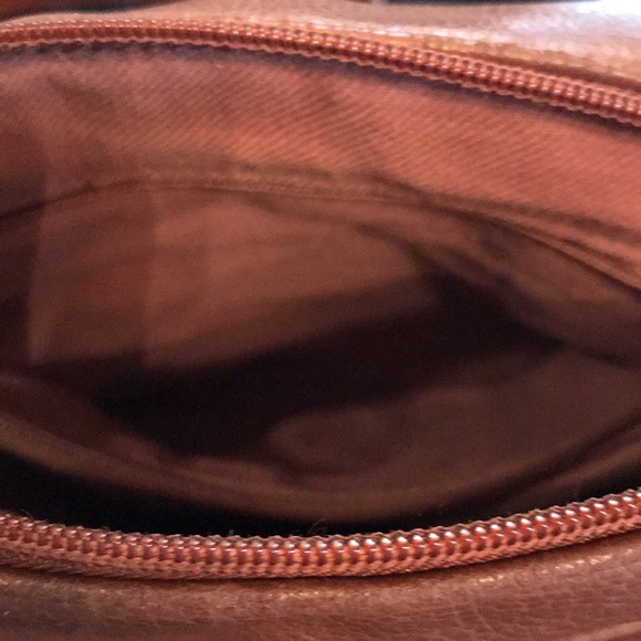 RELIC BROWN CROSSBODY BAG - Picture 12 of 13